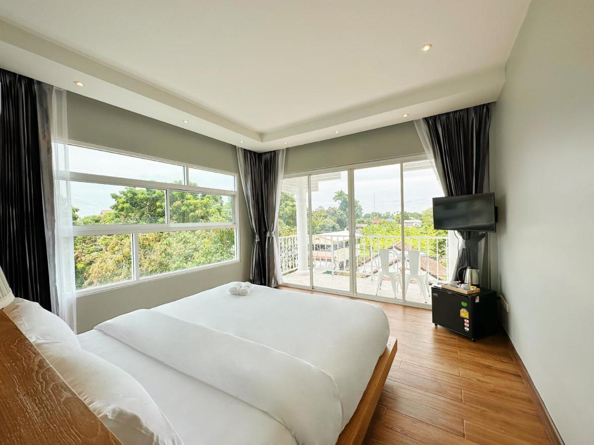 Hostel The White House Rachamankha เดอะ ไวท์เฮ้าส์ ราชมรรคา Chiang Mai Exterior foto